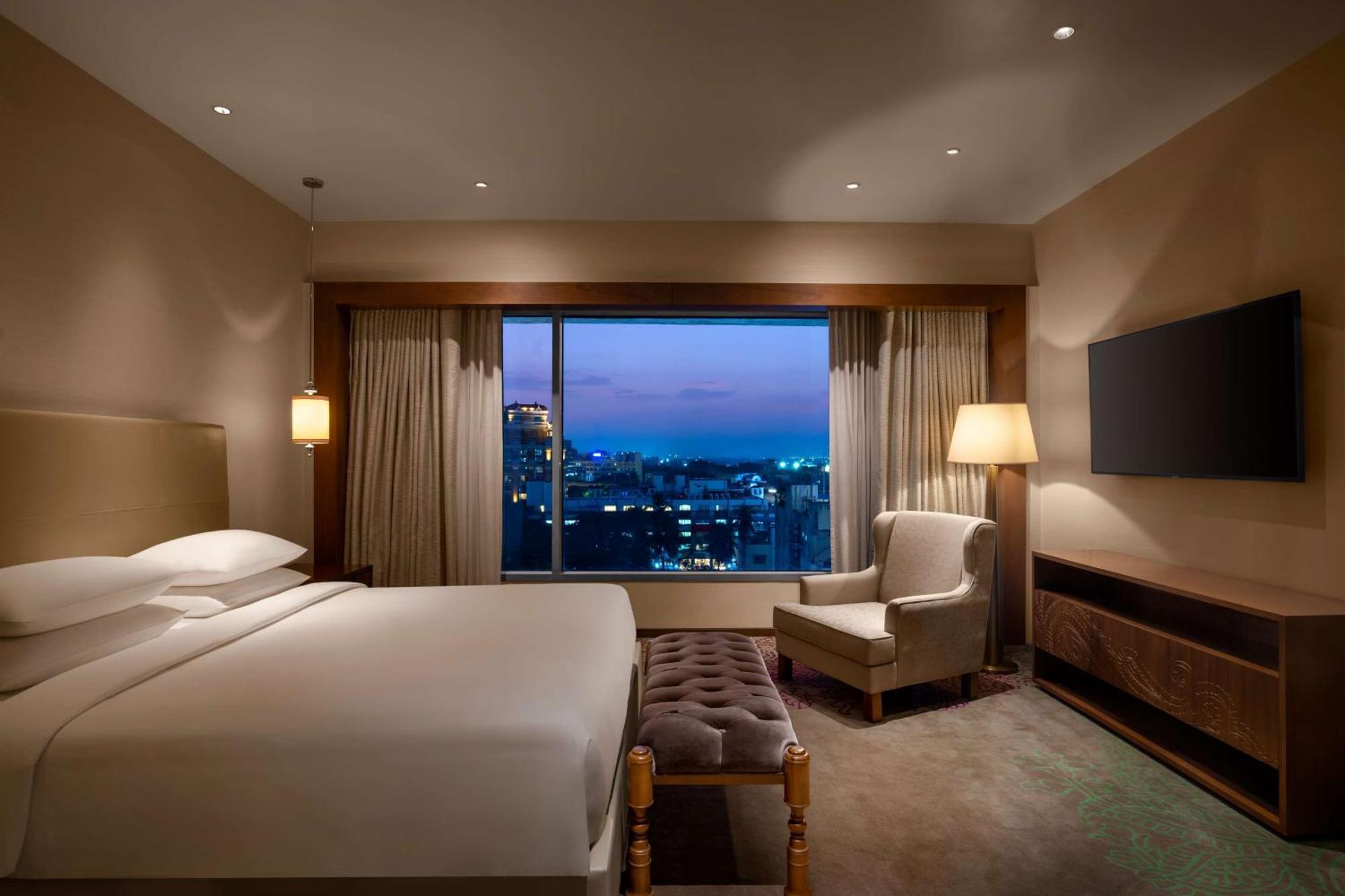 Park Hyatt Chennai Hotel Exterior foto