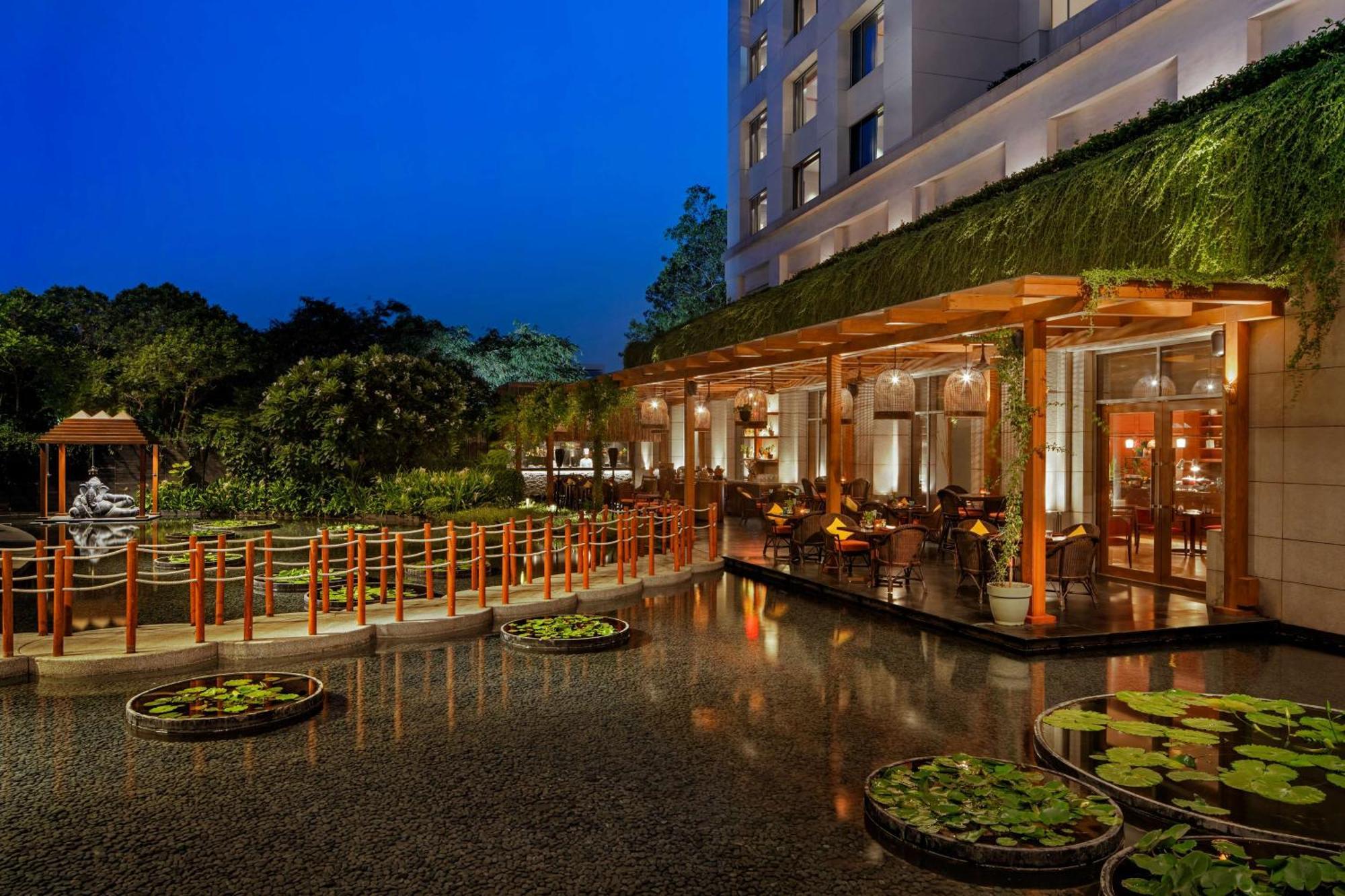 Park Hyatt Chennai Hotel Exterior foto